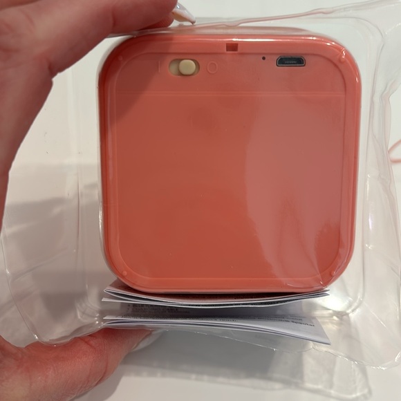 Sonix Bluetooth Speaker, USB charging cable, instruction manual, & wrist strap - Picture 6 of 7